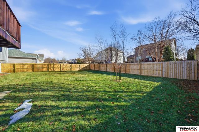 2825 O'Malley Drive, Lincoln, NE 68516