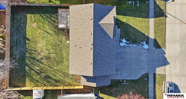 2825 O'Malley Drive, Lincoln, NE 68516