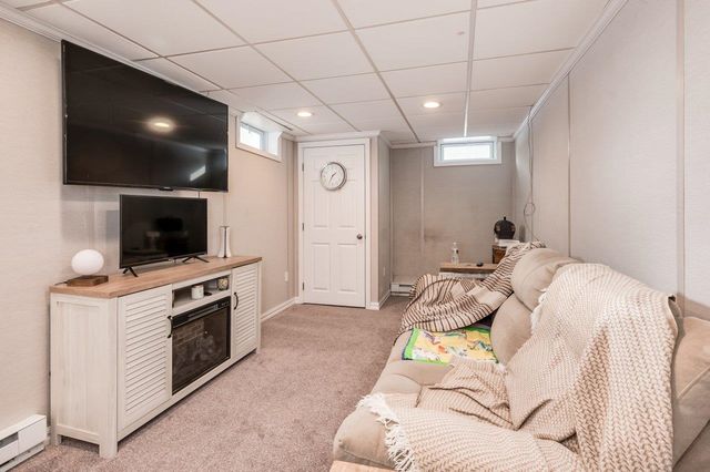 172 Ledge Street, Nashua, NH 03060