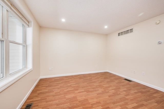 172 Ledge Street, Nashua, NH 03060