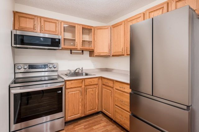 172 Ledge Street, Nashua, NH 03060