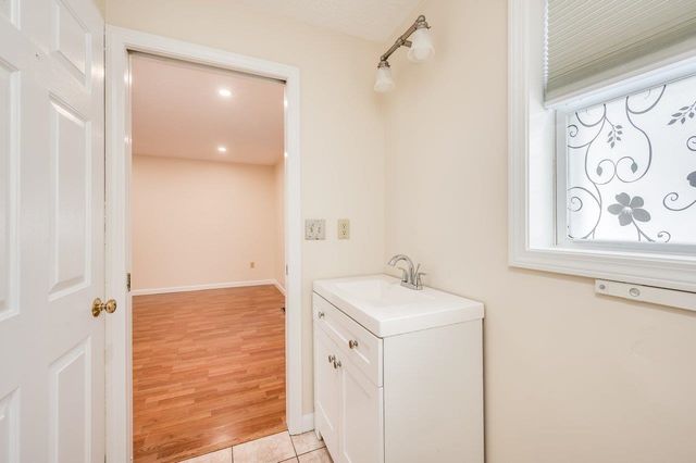 172 Ledge Street, Nashua, NH 03060