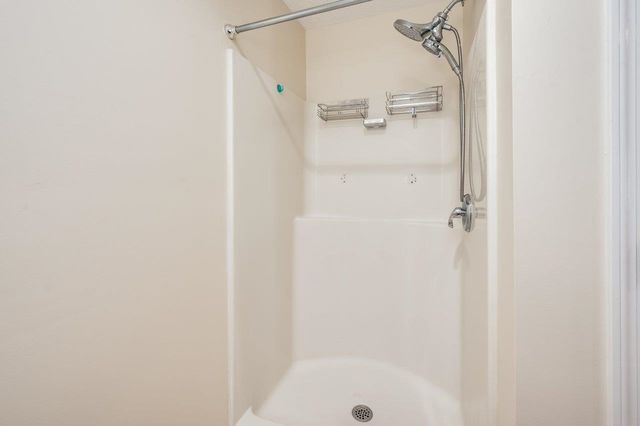 172 Ledge Street, Nashua, NH 03060