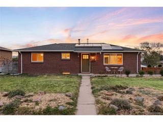 4811 S Kalamath St, Englewood, CO 80110