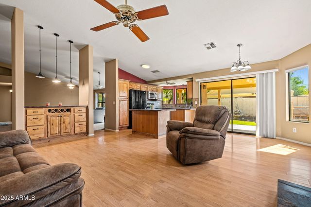 10837 W COTTONWOOD Lane, Avondale, AZ 85392