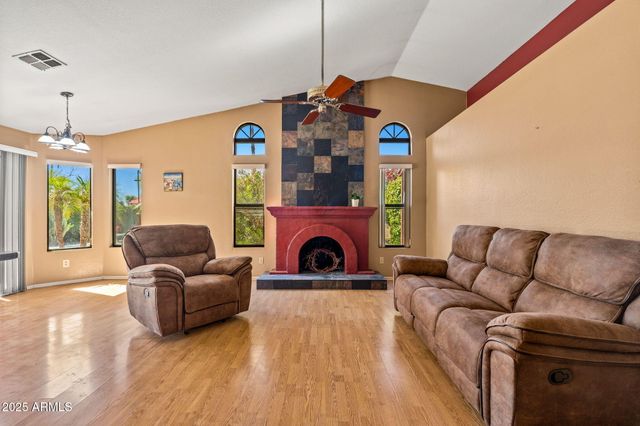 10837 W COTTONWOOD Lane, Avondale, AZ 85392
