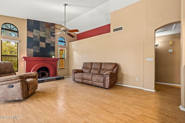 10837 W COTTONWOOD Lane, Avondale, AZ 85392