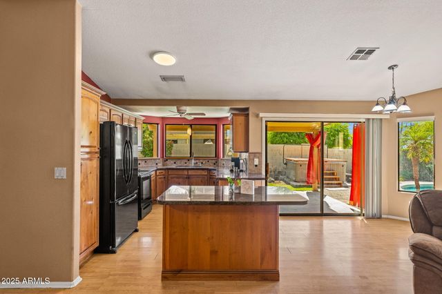 10837 W COTTONWOOD Lane, Avondale, AZ 85392