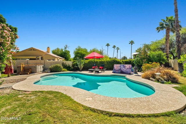 10837 W COTTONWOOD Lane, Avondale, AZ 85392