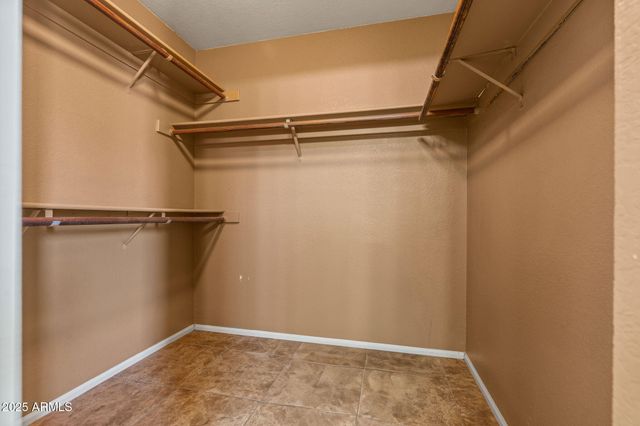 10837 W COTTONWOOD Lane, Avondale, AZ 85392