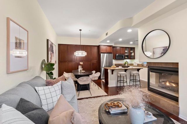 2768 Villas Way, San Diego, CA 92108