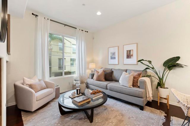 2768 Villas Way, San Diego, CA 92108