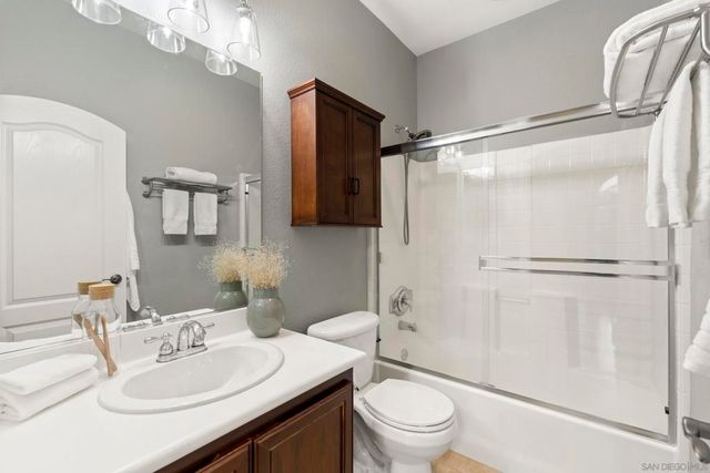 2768 Villas Way, San Diego, CA 92108