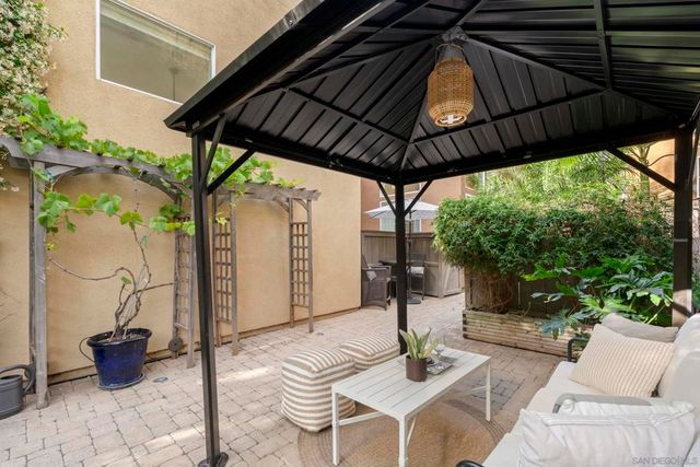 2768 Villas Way, San Diego, CA 92108