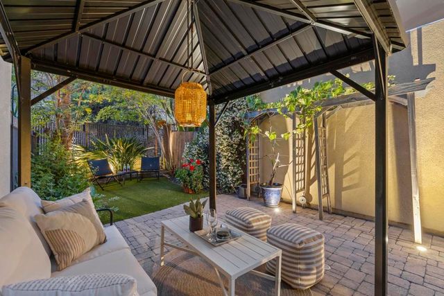 2768 Villas Way, San Diego, CA 92108