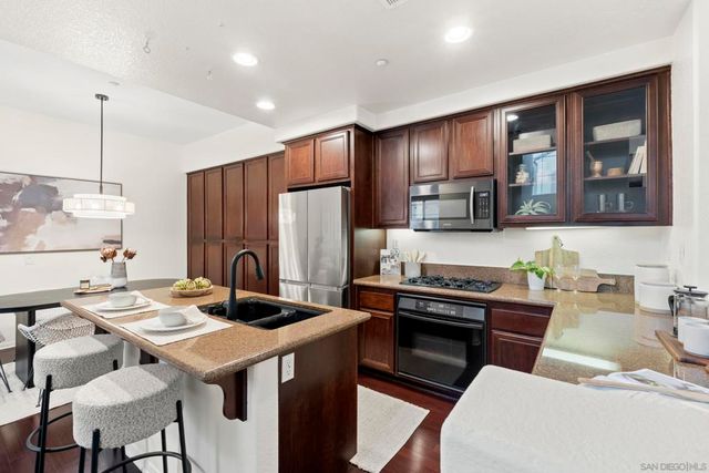 2768 Villas Way, San Diego, CA 92108