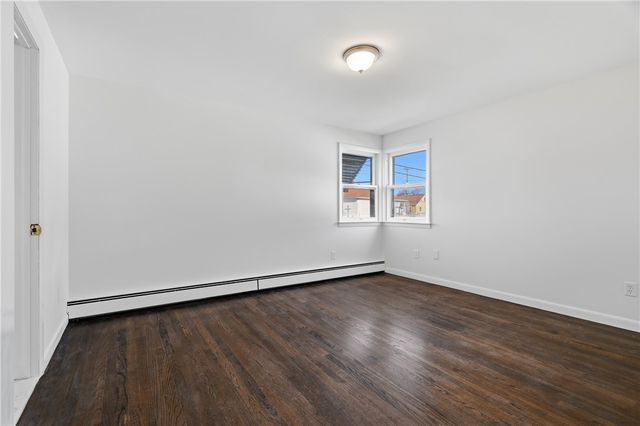 20 Dean Street, Pawtucket, RI 02861