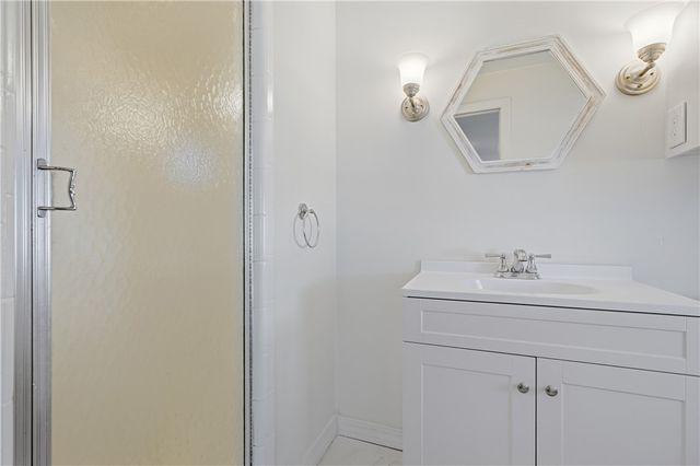 20 Dean Street, Pawtucket, RI 02861