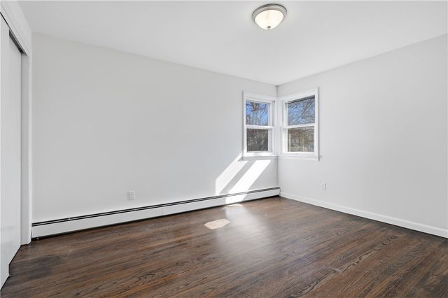 20 Dean Street, Pawtucket, RI 02861