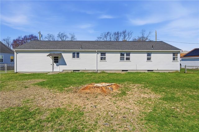 20 Dean Street, Pawtucket, RI 02861