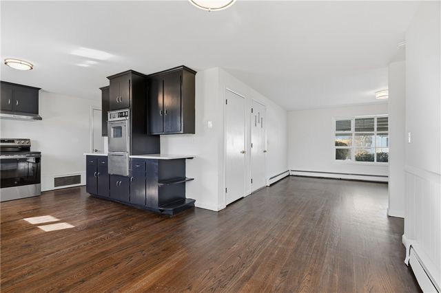 20 Dean Street, Pawtucket, RI 02861