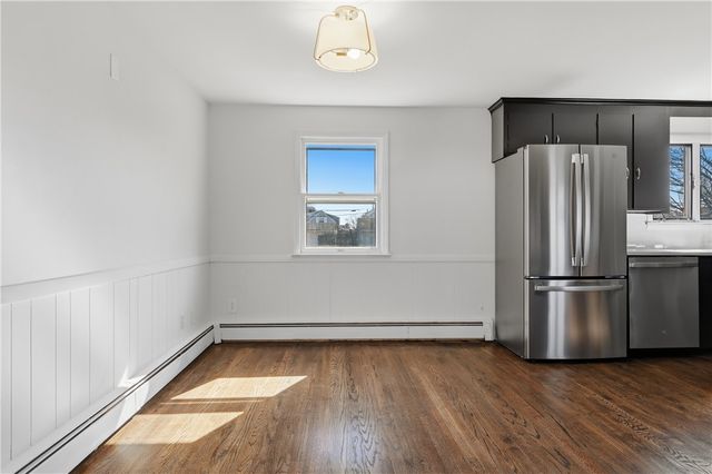 20 Dean Street, Pawtucket, RI 02861