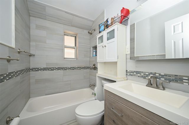 32-69 38th Street, Astoria, NY 11103