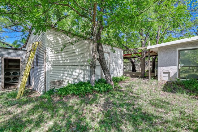 1733 Calle Senderra Road, San Angelo, TX 76904
