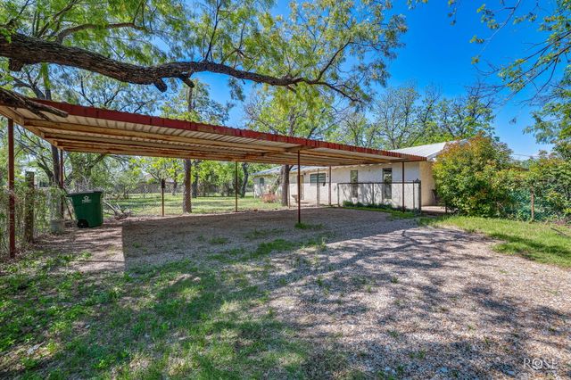 1733 Calle Senderra Road, San Angelo, TX 76904