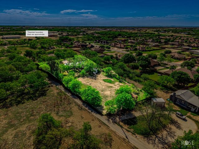 1733 Calle Senderra Road, San Angelo, TX 76904