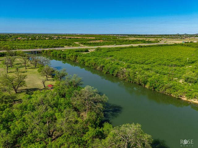 1733 Calle Senderra Road, San Angelo, TX 76904
