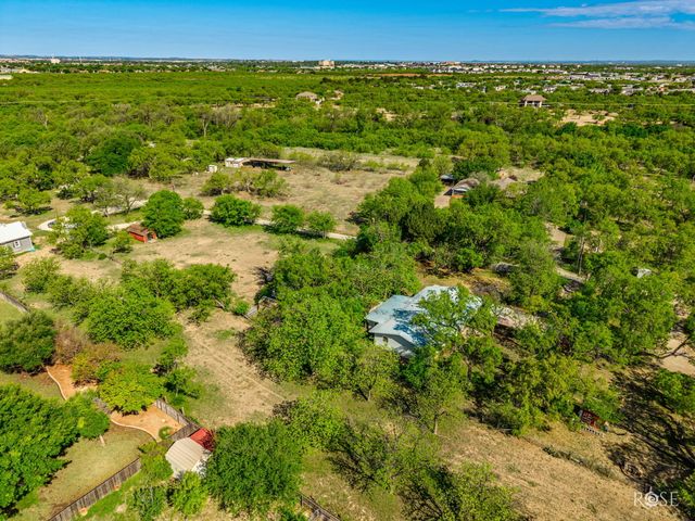 1733 Calle Senderra Road, San Angelo, TX 76904