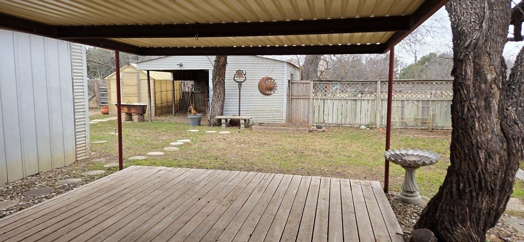 Image 20 of property listing at 1733 Calle Senderra Rd, San Angelo, TX 76904