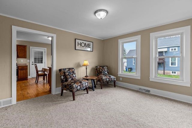 708 W 6TH AVENUE, Oshkosh, WI 54902