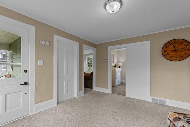 708 W 6TH AVENUE, Oshkosh, WI 54902