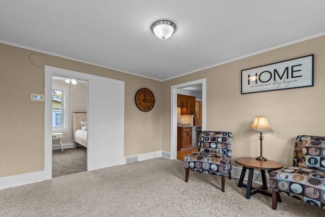 708 W 6TH AVENUE, Oshkosh, WI 54902