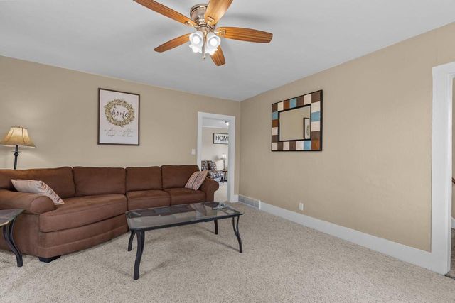 708 W 6TH AVENUE, Oshkosh, WI 54902
