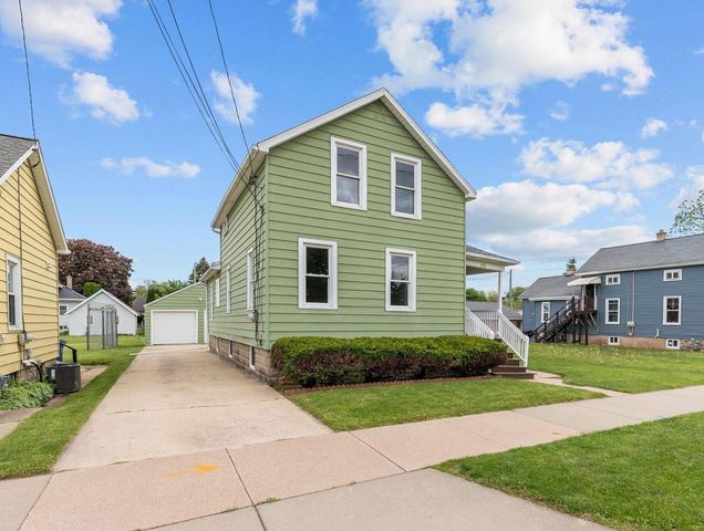 708 W 6TH AVENUE, Oshkosh, WI 54902