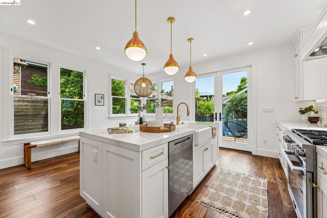 2222 Blake St, Berkeley, CA 94704