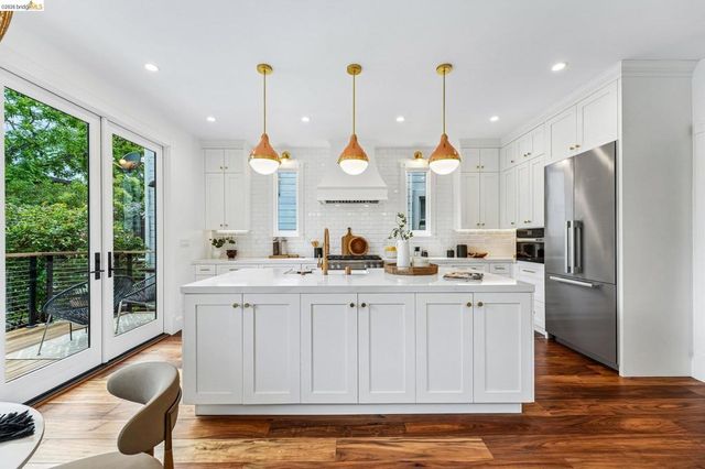 2222 Blake St, Berkeley, CA 94704