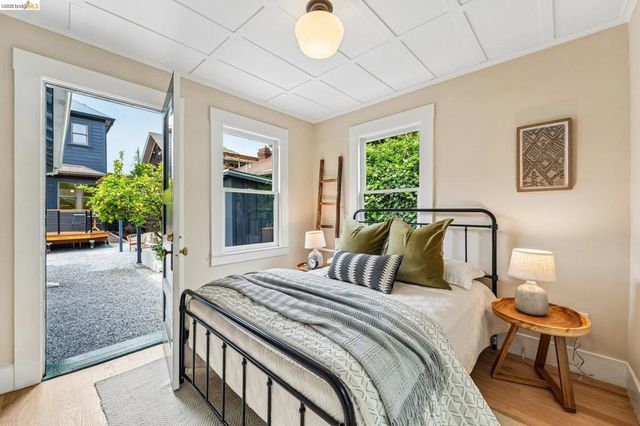 2222 Blake St, Berkeley, CA 94704
