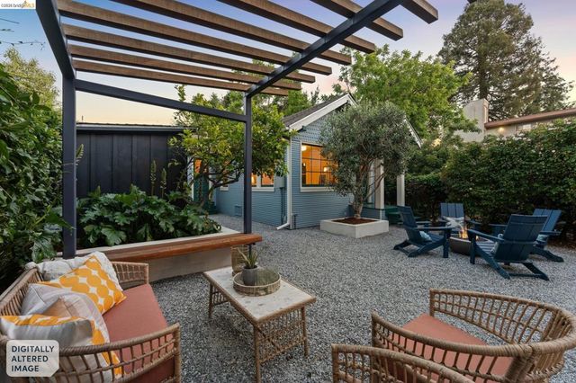 2222 Blake St, Berkeley, CA 94704