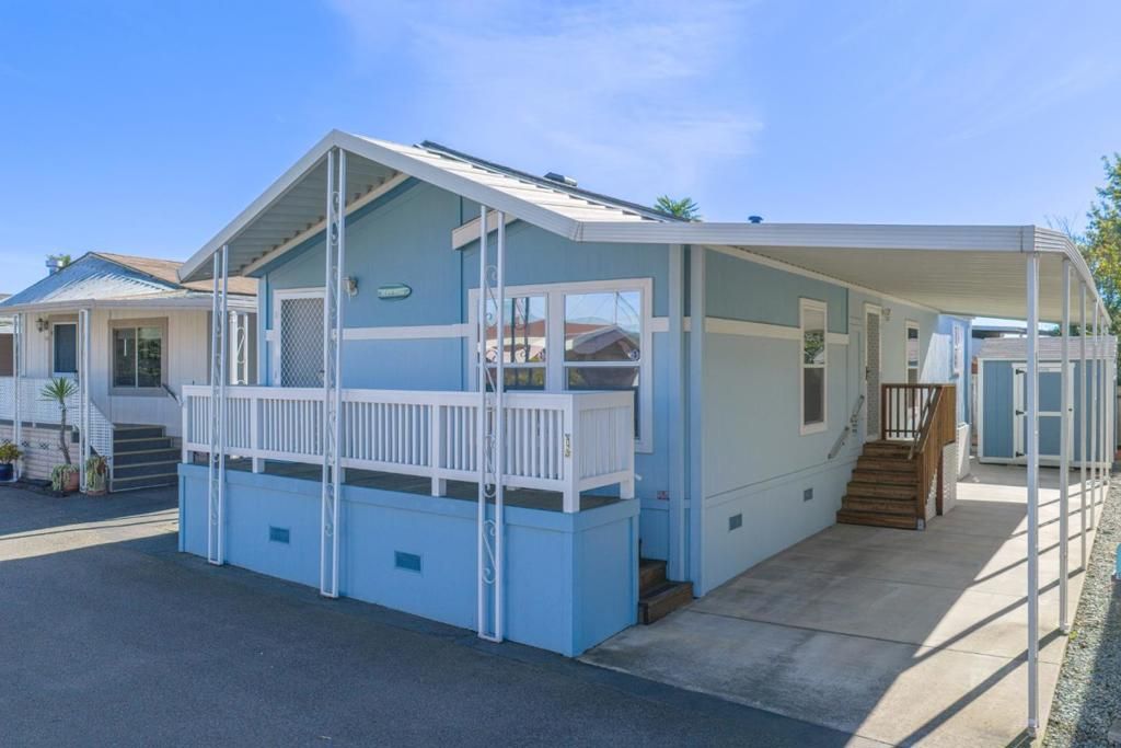 998 38th Avenue, Santa Cruz, CA 95062