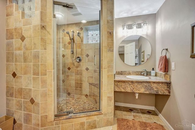 317 Meadowgreen Drive, Harrison, OH 45030