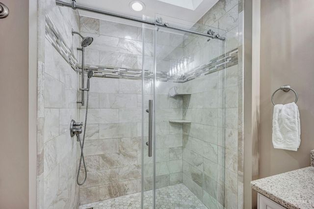317 Meadowgreen Drive, Harrison, OH 45030