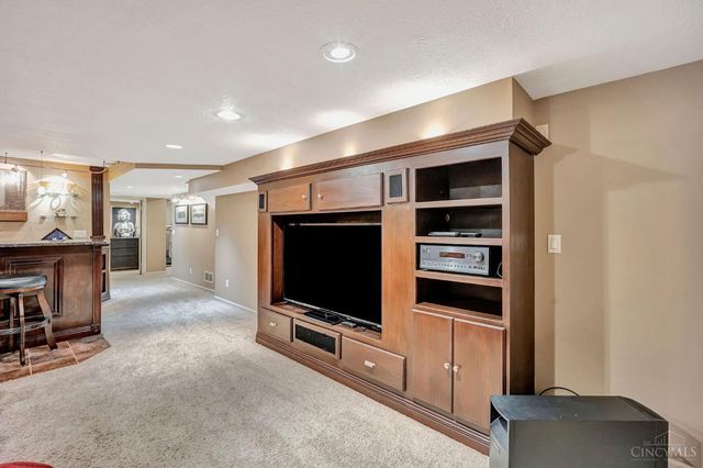 317 Meadowgreen Drive, Harrison, OH 45030