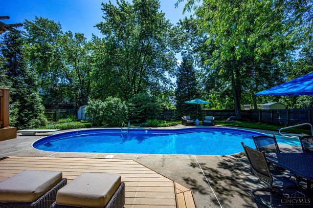 317 Meadowgreen Drive, Harrison, OH 45030