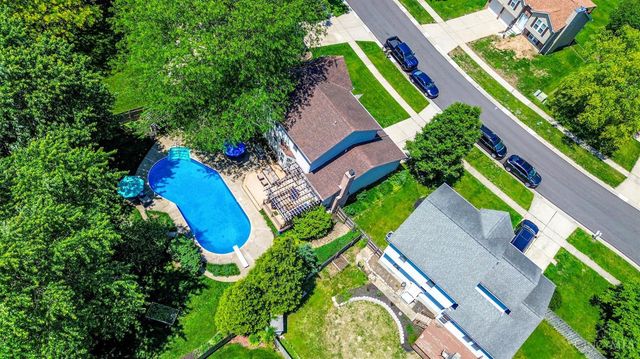 317 Meadowgreen Drive, Harrison, OH 45030