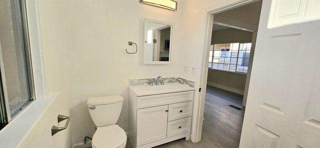 2076 2076 Harrington Ave, Oakland, CA 94601