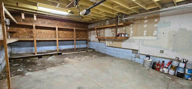 2076 2076 Harrington Ave, Oakland, CA 94601